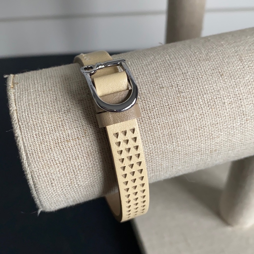 FREE WITH PURCHASE - KEEP Collective bracelet